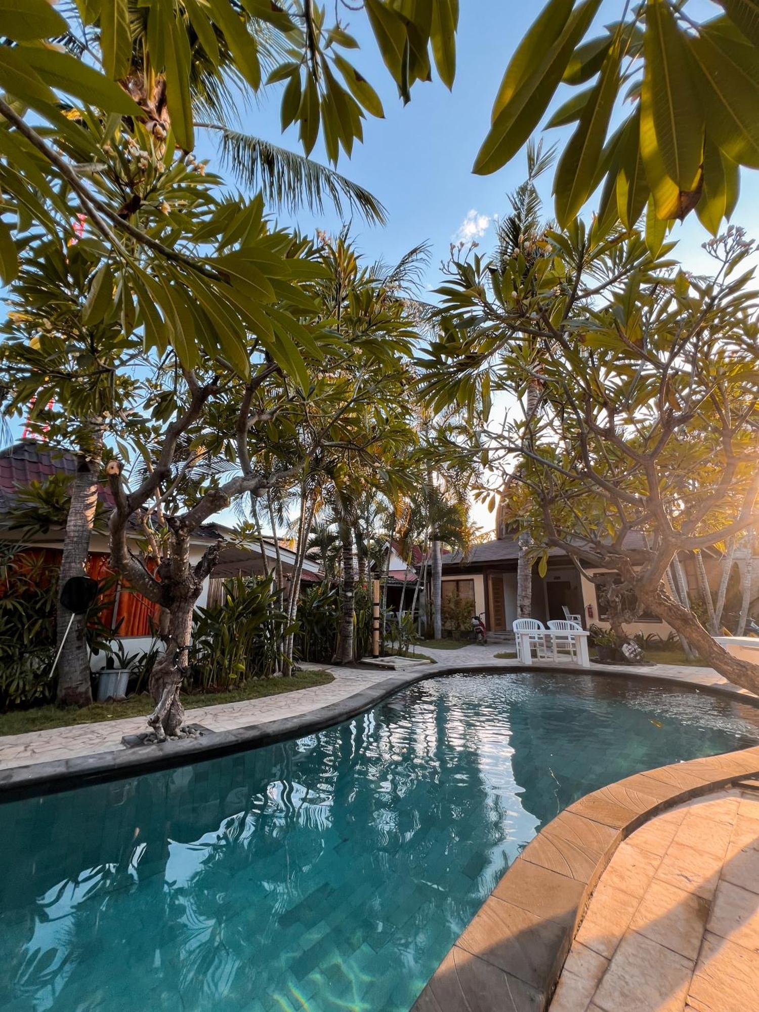 Hotel Coconut Dream Gili Trawangan Exterior foto