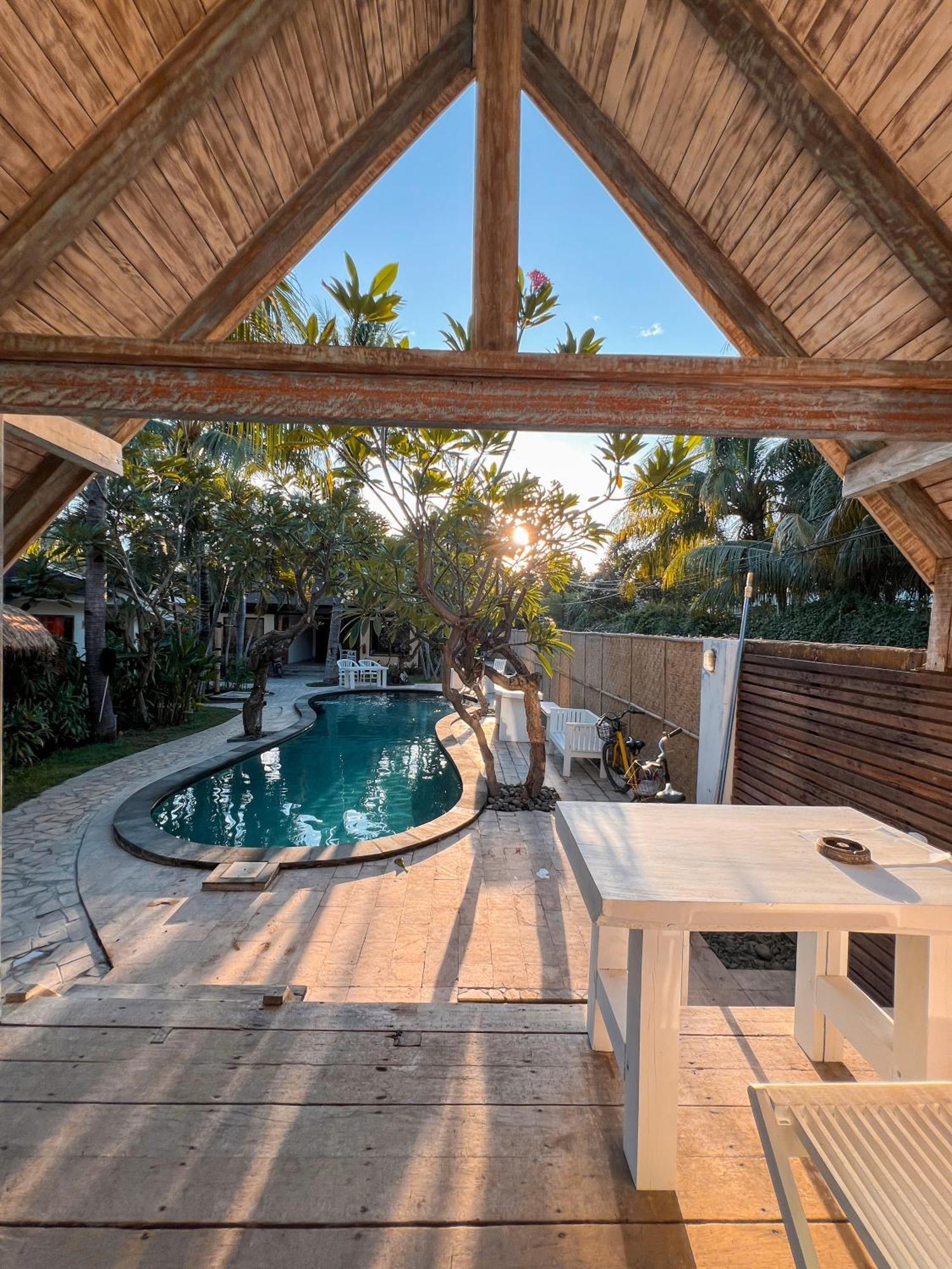 Hotel Coconut Dream Gili Trawangan Exterior foto